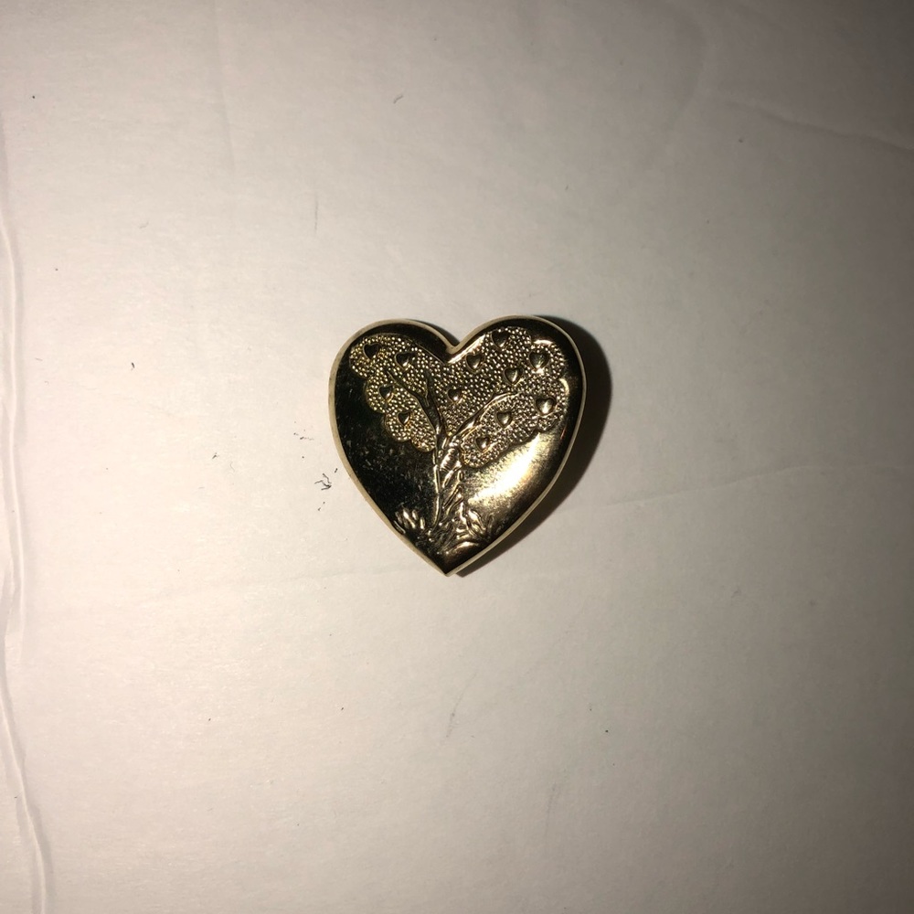 Variety club heart pin - Picture 2 of 6